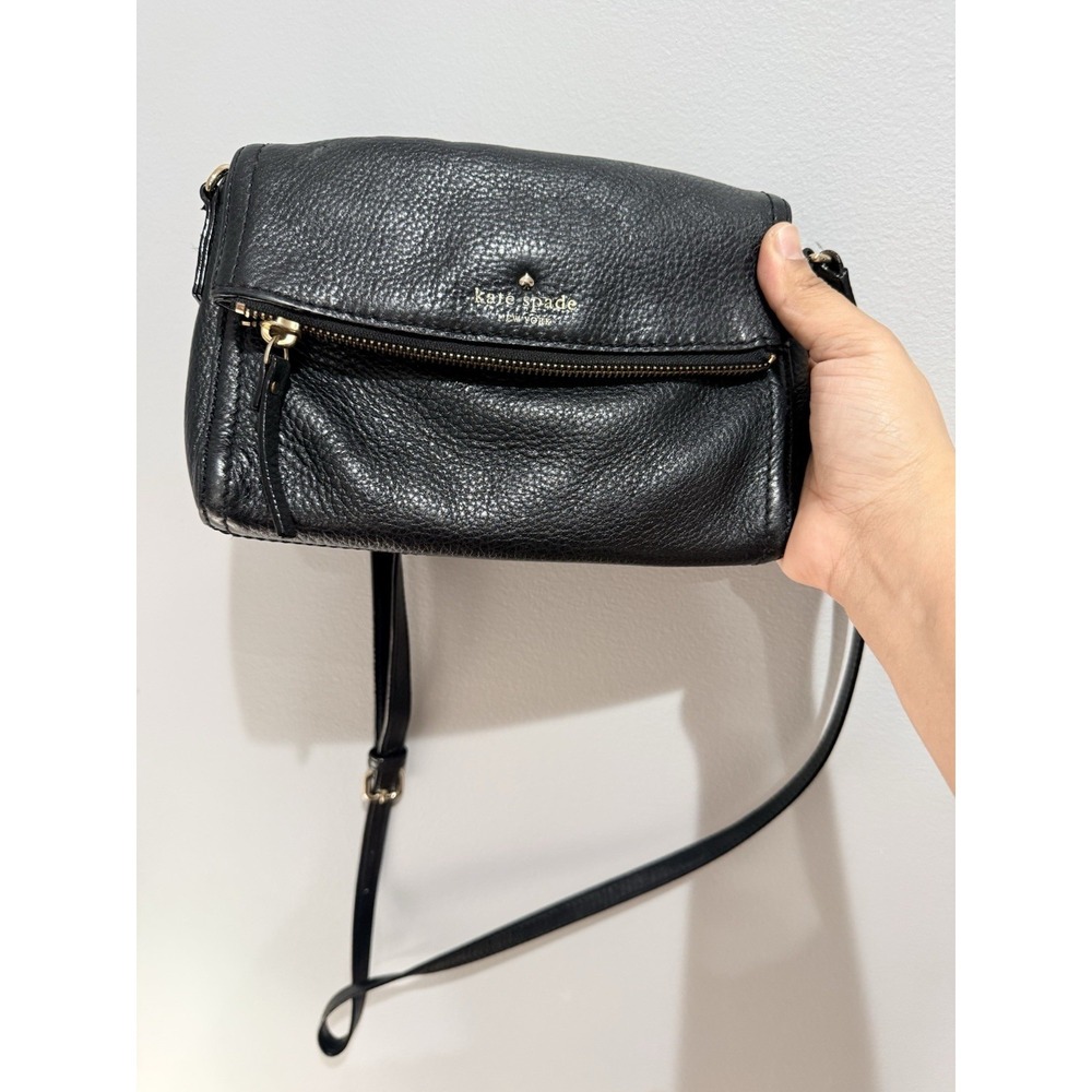 Kate Spade New York Black Pebbled Leather Crossbody Bag‎ L